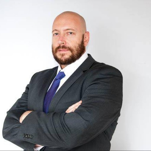 Image of Noah Green CPA, CFE standing with hands crossed on the chest